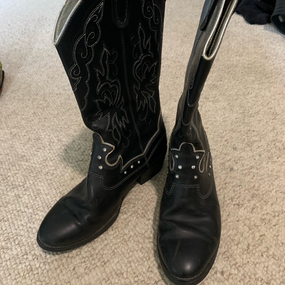 Cowboy boots Size 8 1/2